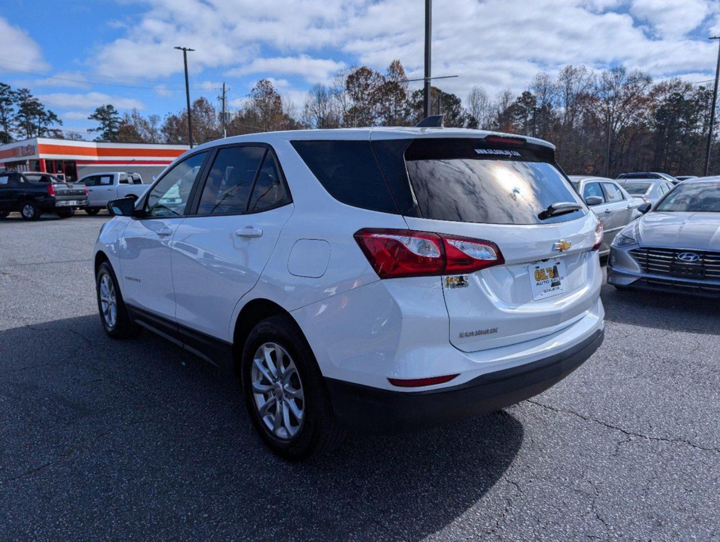 2021 /Medium Ash Gray Chevrolet Equinox LS (2GNAXHEV8M6) with an Turbocharged Gas I4 1.5L/92 engine, 6-Speed Automatic transmission, located at 804 22nd Ave, Phenix City, AL, 36870, (334) 297-1860, 32.484749, -85.024475 - 2021 Chevrolet Equinox LS - Photo#6