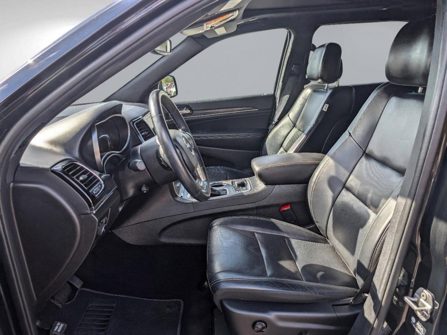 2021 /Black Jeep Grand Cherokee 80th Anniversary (1C4RJFBG4MC) with an Regular Unleaded V-6 3.6 L/220 engine, 8-Speed Automatic w/OD transmission, located at 7000 Northlake Connector, Columbus, GA, 31904, (706) 987-8085, 32.524975, -84.978134 - 2021 Jeep Grand Cherokee 80th Anniversary - Photo#9