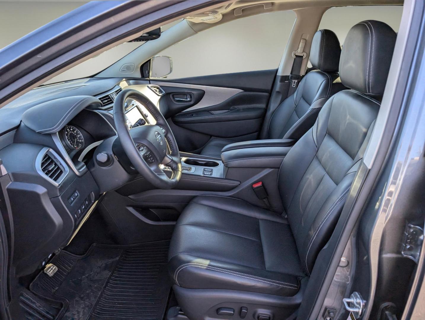 2021 /Graphite Nissan Murano SL (5N1AZ2CJXMC) with an Regular Unleaded V-6 3.5 L/213 engine, 1-Speed CVT w/OD transmission, located at 1430 Gateway Drive, Opelika, AL, 36801, (334) 239-0944, 32.637871, -85.409790 - 2021 Nissan Murano SL - Photo#9