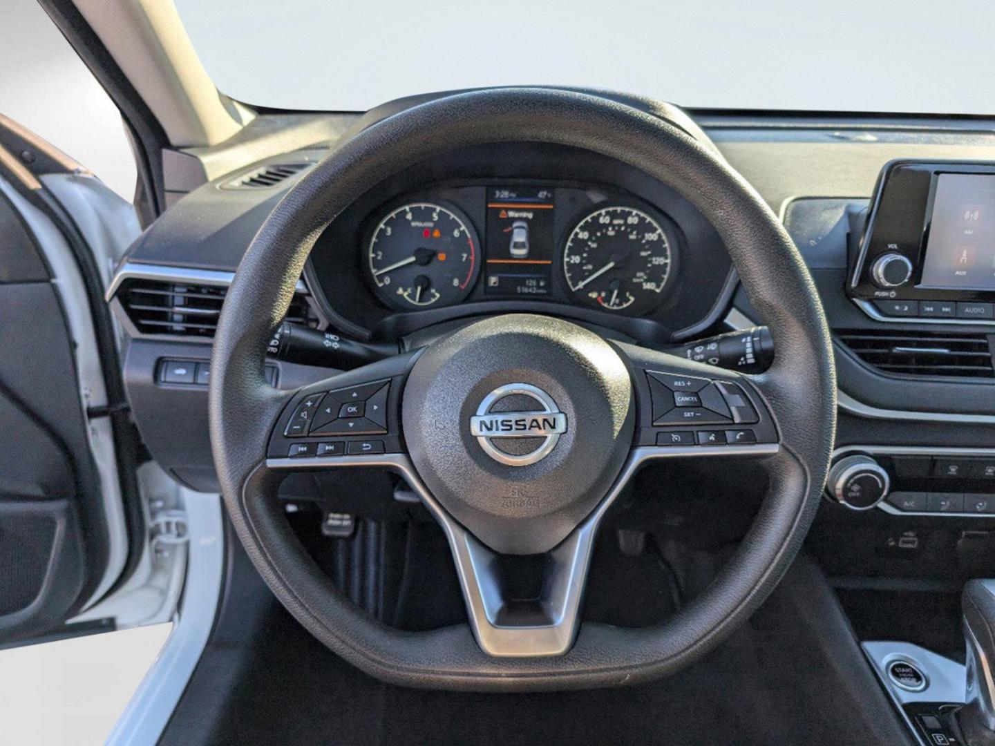 2022 /Charcoal Nissan Altima 2.5 S (1N4BL4BV5NN) with an Regular Unleaded I-4 2.5 L/152 engine, 1-Speed CVT w/OD transmission, located at 7000 Northlake Connector, Columbus, GA, 31904, (706) 987-8085, 32.524975, -84.978134 - 2022 Nissan Altima 2.5 S - Photo#13