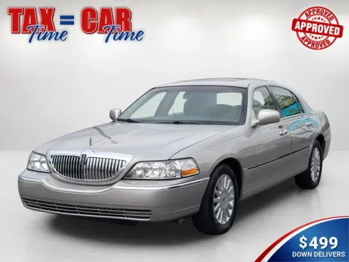 2005 Lincoln Town Car Signature Limited