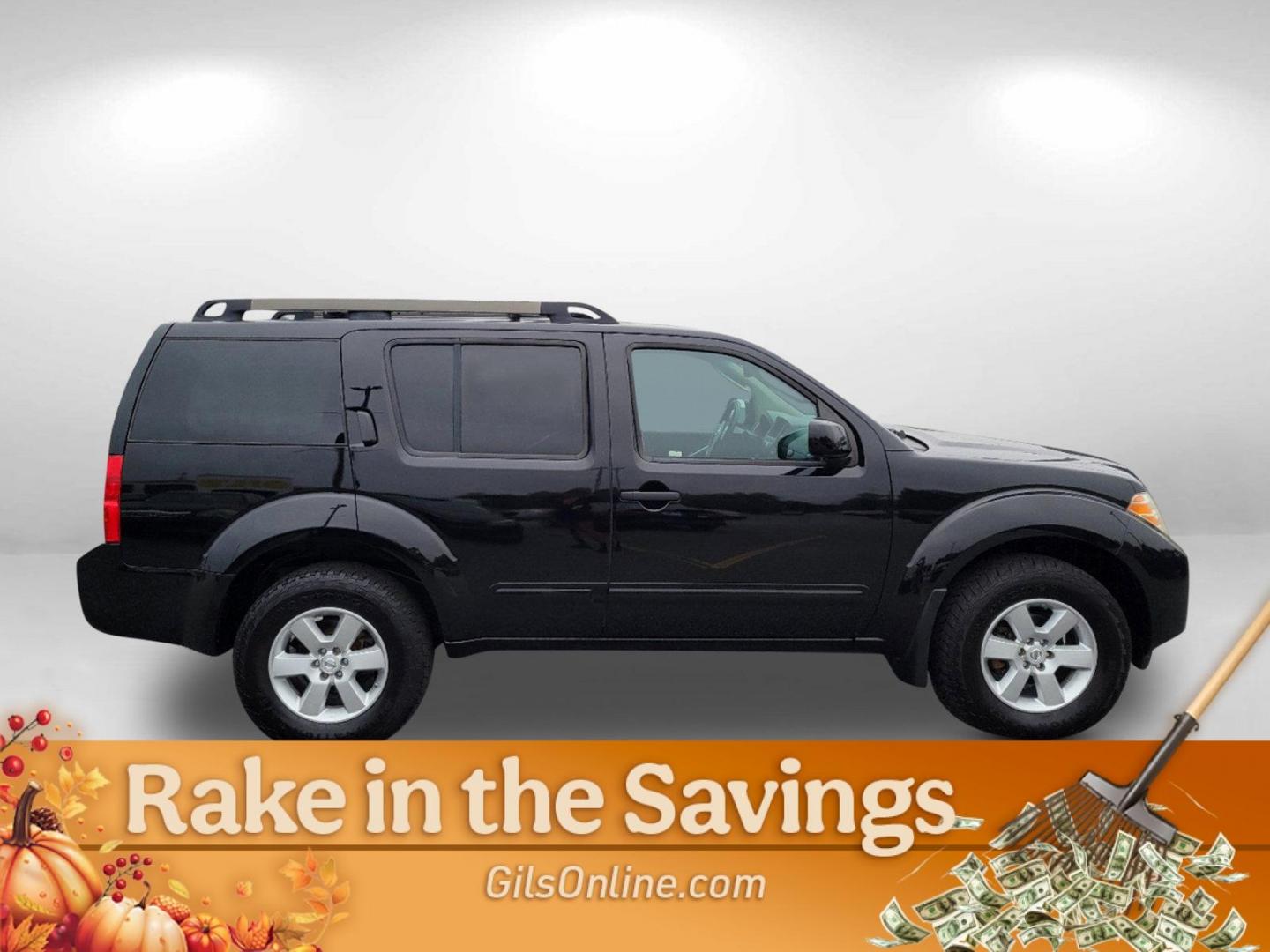 2012 Super Black /Graphite Nissan Pathfinder SV (5N1AR1NB1CC) with an Gas V6 4.0L/241 engine, 5-Speed Automatic w/manual mode transmission, located at 3959 U.S. 80 W, Phenix City, AL, 36870, (334) 297-4885, 32.469296, -85.135185 - 2012 Nissan Pathfinder SV - Photo#9