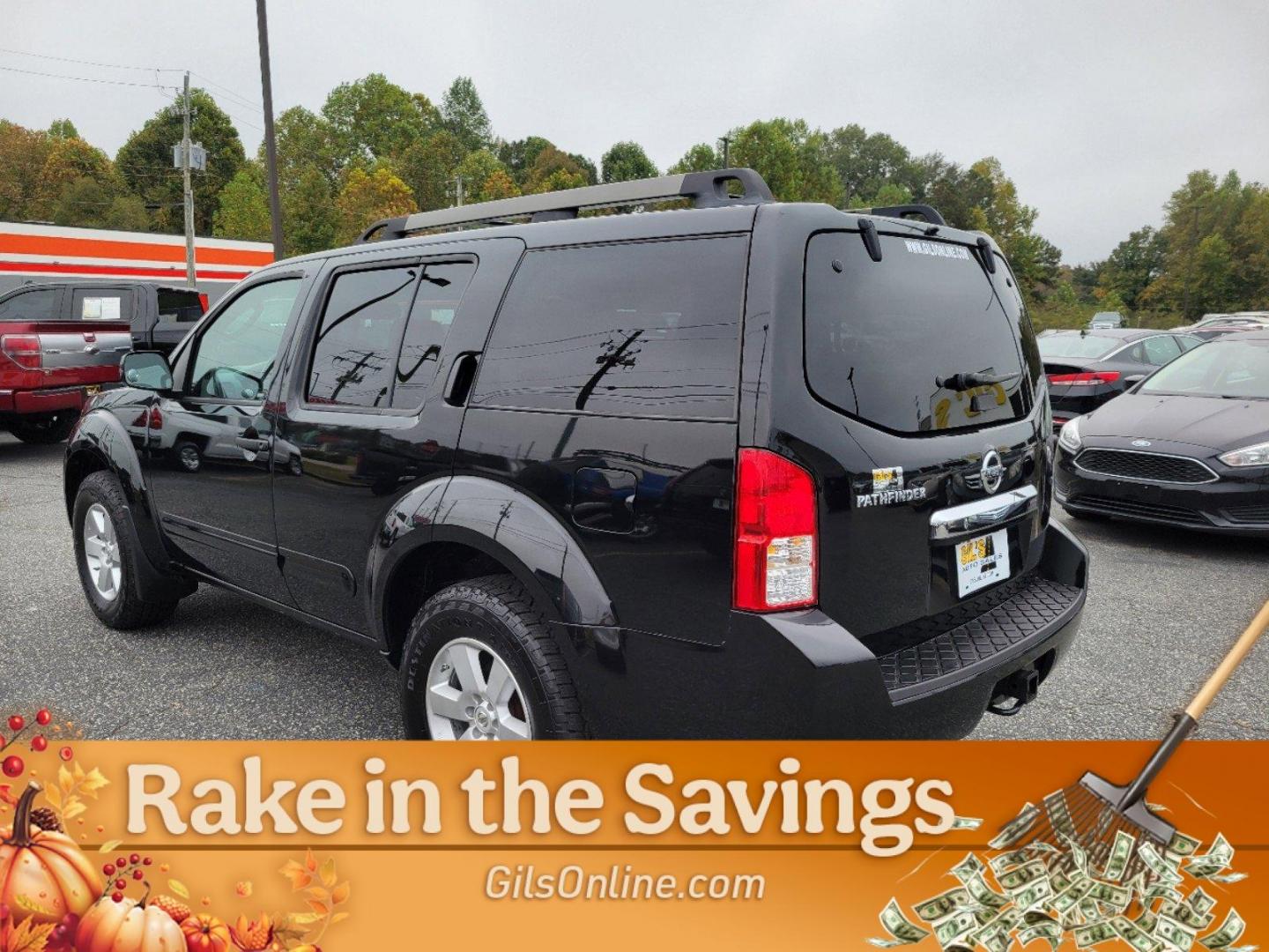 2012 Super Black /Graphite Nissan Pathfinder SV (5N1AR1NB1CC) with an Gas V6 4.0L/241 engine, 5-Speed Automatic w/manual mode transmission, located at 3959 U.S. 80 W, Phenix City, AL, 36870, (334) 297-4885, 32.469296, -85.135185 - 2012 Nissan Pathfinder SV - Photo#19