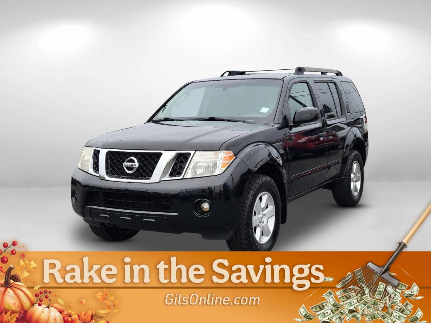 2012 Super Black /Graphite Nissan Pathfinder SV (5N1AR1NB1CC) with an Gas V6 4.0L/241 engine, 5-Speed Automatic w/manual mode transmission, located at 3959 U.S. 80 W, Phenix City, AL, 36870, (334) 297-4885, 32.469296, -85.135185 - 2012 Nissan Pathfinder SV - Photo#2