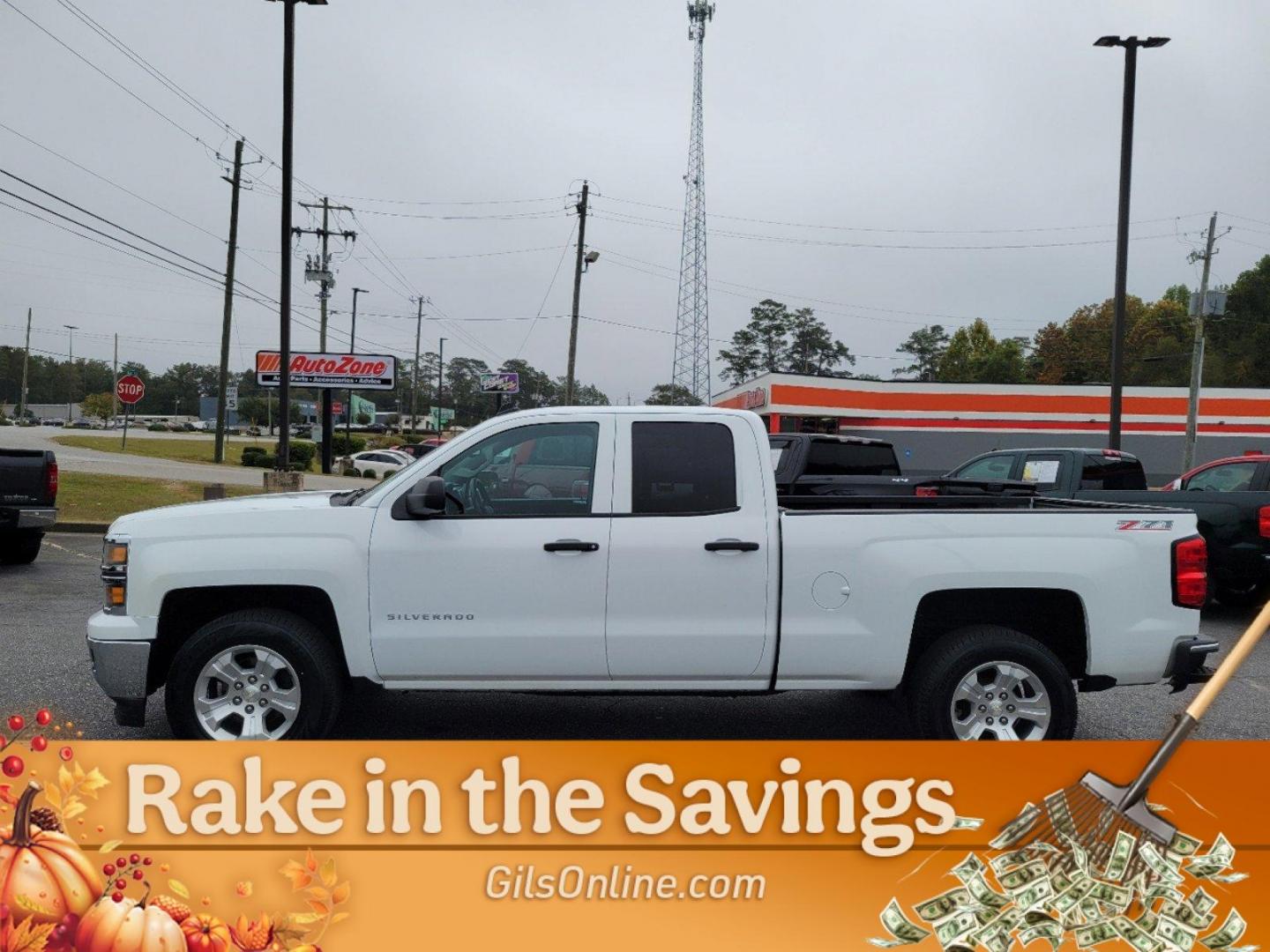 2014 Summit White /Jet Black Chevrolet Silverado 1500 LT (1GCRCREC0EZ) with an Gas/Ethanol V8 5.3L/325 engine, 6-Speed Automatic transmission, located at 804 22nd Ave, Phenix City, AL, 36870, (334) 297-1860, 32.484749, -85.024475 - 2014 Chevrolet Silverado 1500 LT - Photo#15