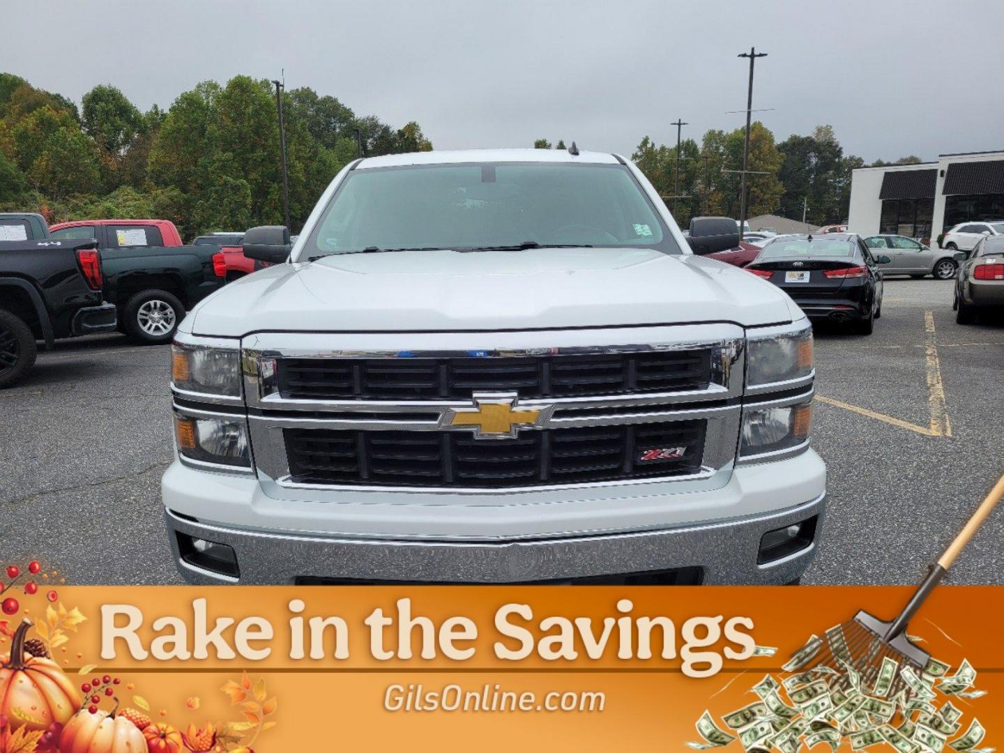 2014 Summit White /Jet Black Chevrolet Silverado 1500 LT (1GCRCREC0EZ) with an Gas/Ethanol V8 5.3L/325 engine, 6-Speed Automatic transmission, located at 804 22nd Ave, Phenix City, AL, 36870, (334) 297-1860, 32.484749, -85.024475 - 2014 Chevrolet Silverado 1500 LT - Photo#3