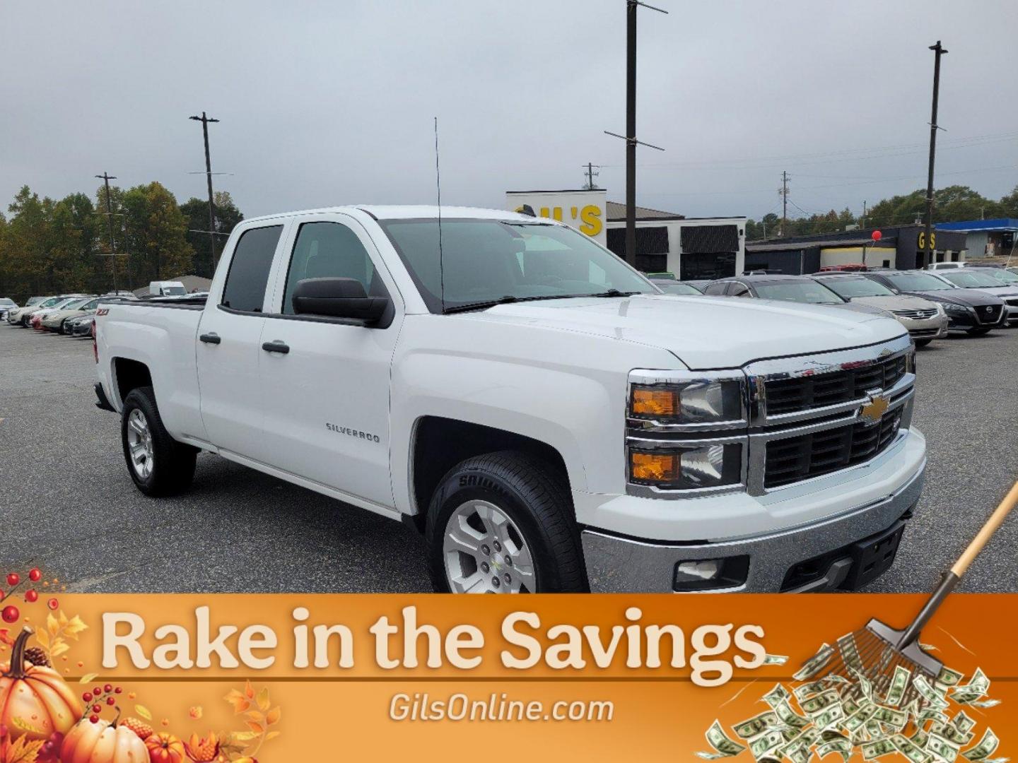 2014 Summit White /Jet Black Chevrolet Silverado 1500 LT (1GCRCREC0EZ) with an Gas/Ethanol V8 5.3L/325 engine, 6-Speed Automatic transmission, located at 804 22nd Ave, Phenix City, AL, 36870, (334) 297-1860, 32.484749, -85.024475 - 2014 Chevrolet Silverado 1500 LT - Photo#4