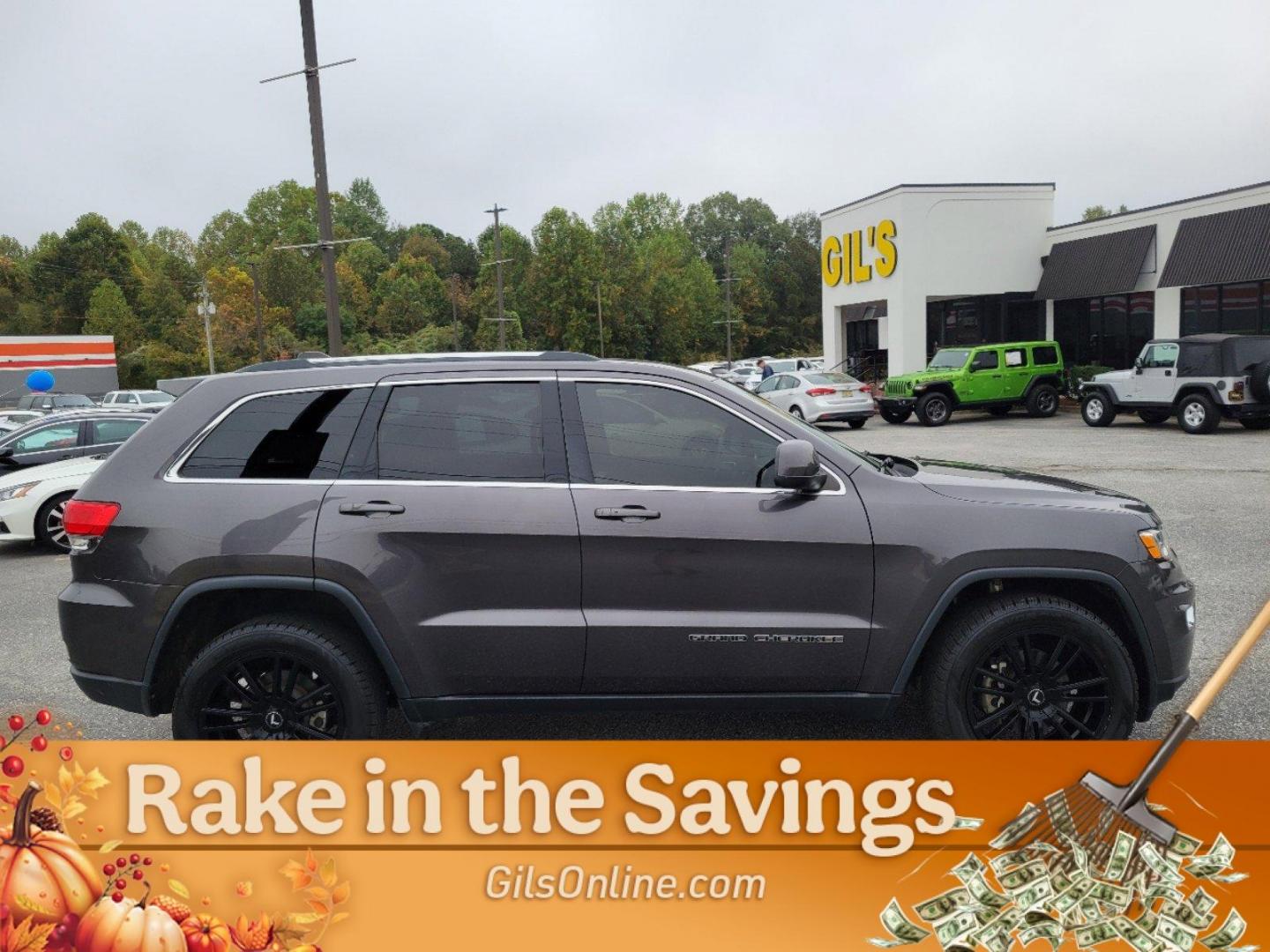 2018 Granite Crystal Metallic Clearcoat /Black Jeep Grand Cherokee Laredo E (1C4RJEAG4JC) with an Regular Unleaded V-6 3.6 L/220 engine, 8-Speed Automatic w/OD transmission, located at 804 22nd Ave, Phenix City, AL, 36870, (334) 297-1860, 32.484749, -85.024475 - 2018 Jeep Grand Cherokee Laredo E - Photo#10