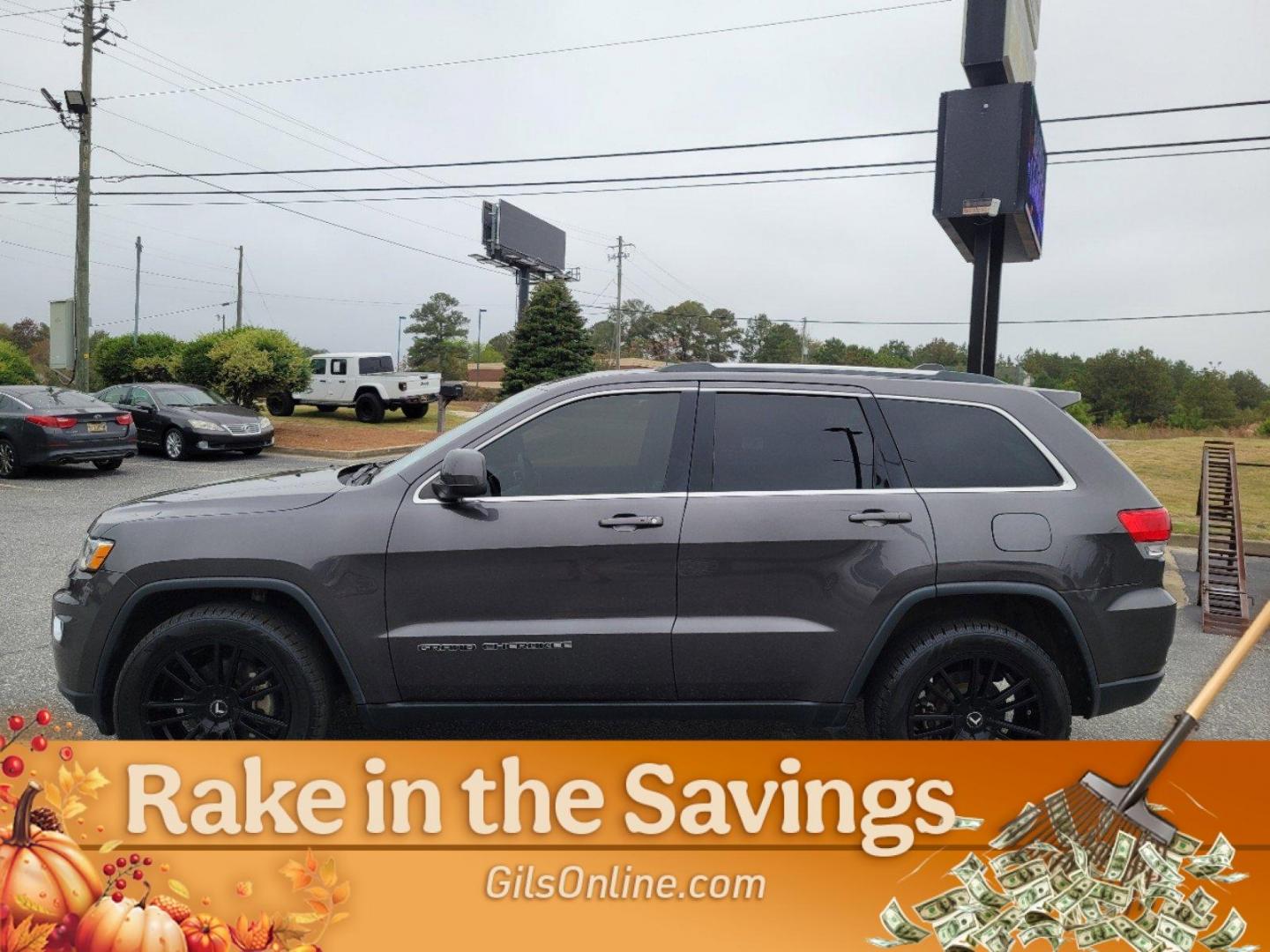 2018 Granite Crystal Metallic Clearcoat /Black Jeep Grand Cherokee Laredo E (1C4RJEAG4JC) with an Regular Unleaded V-6 3.6 L/220 engine, 8-Speed Automatic w/OD transmission, located at 804 22nd Ave, Phenix City, AL, 36870, (334) 297-1860, 32.484749, -85.024475 - 2018 Jeep Grand Cherokee Laredo E - Photo#23