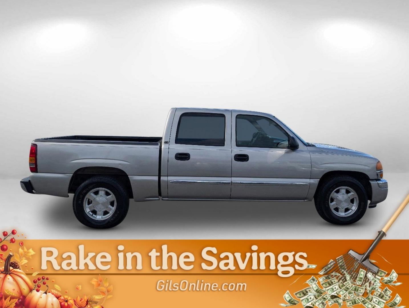 2005 Silver Birch Metallic /Dark Pewter GMC Sierra 1500 SLE (2GTEC13T651) with an Gas V8 5.3L/325 engine, 4-Speed Automatic w/OD transmission, located at 804 22nd Ave, Phenix City, AL, 36870, (334) 297-1860, 32.484749, -85.024475 - 2005 GMC Sierra 1500 SLE - Photo#3