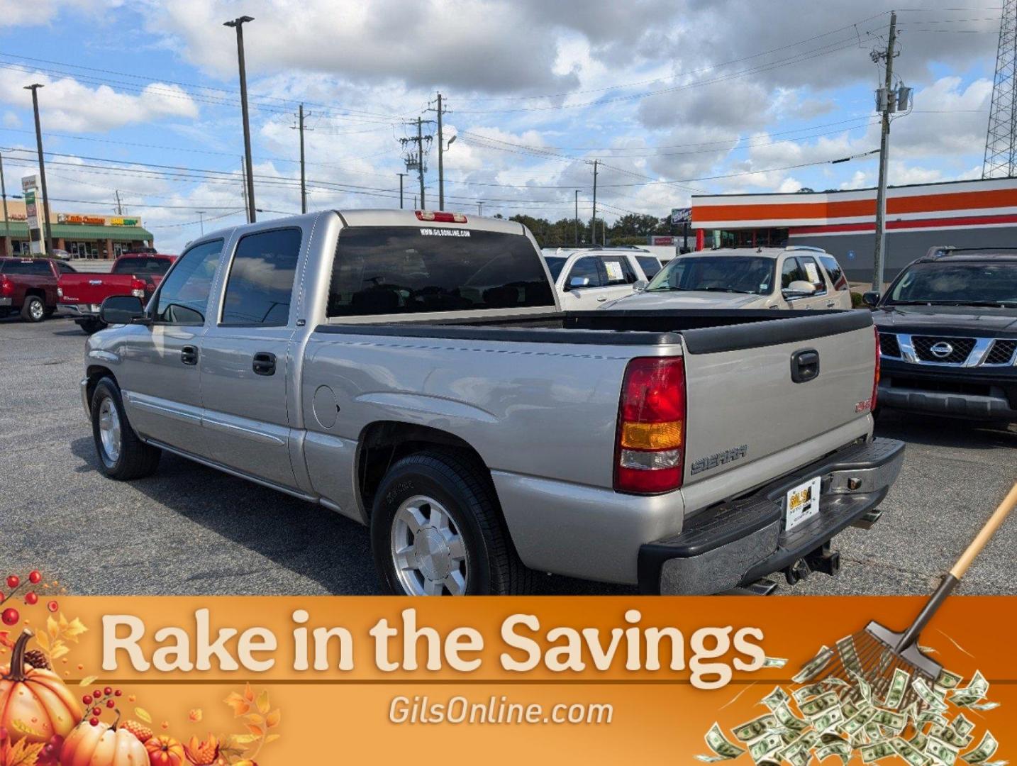 2005 Silver Birch Metallic /Dark Pewter GMC Sierra 1500 SLE (2GTEC13T651) with an Gas V8 5.3L/325 engine, 4-Speed Automatic w/OD transmission, located at 804 22nd Ave, Phenix City, AL, 36870, (334) 297-1860, 32.484749, -85.024475 - 2005 GMC Sierra 1500 SLE - Photo#27