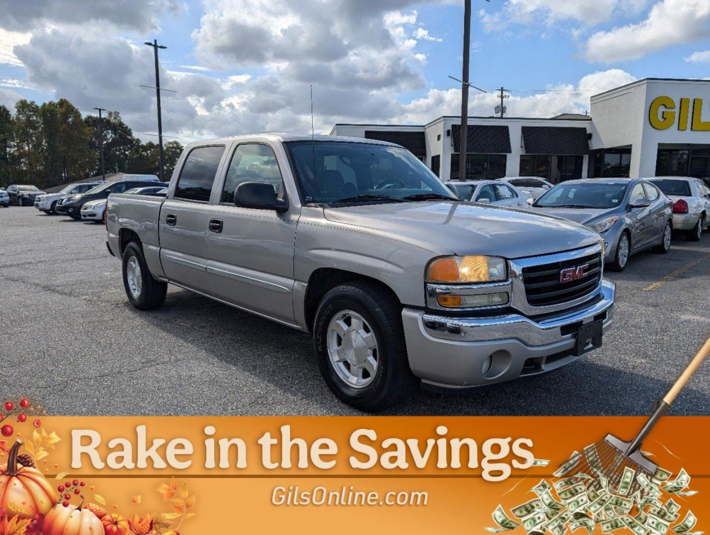 2005 Silver Birch Metallic /Dark Pewter GMC Sierra 1500 SLE (2GTEC13T651) with an Gas V8 5.3L/325 engine, 4-Speed Automatic w/OD transmission, located at 804 22nd Ave, Phenix City, AL, 36870, (334) 297-1860, 32.484749, -85.024475 - 2005 GMC Sierra 1500 SLE - Photo#11