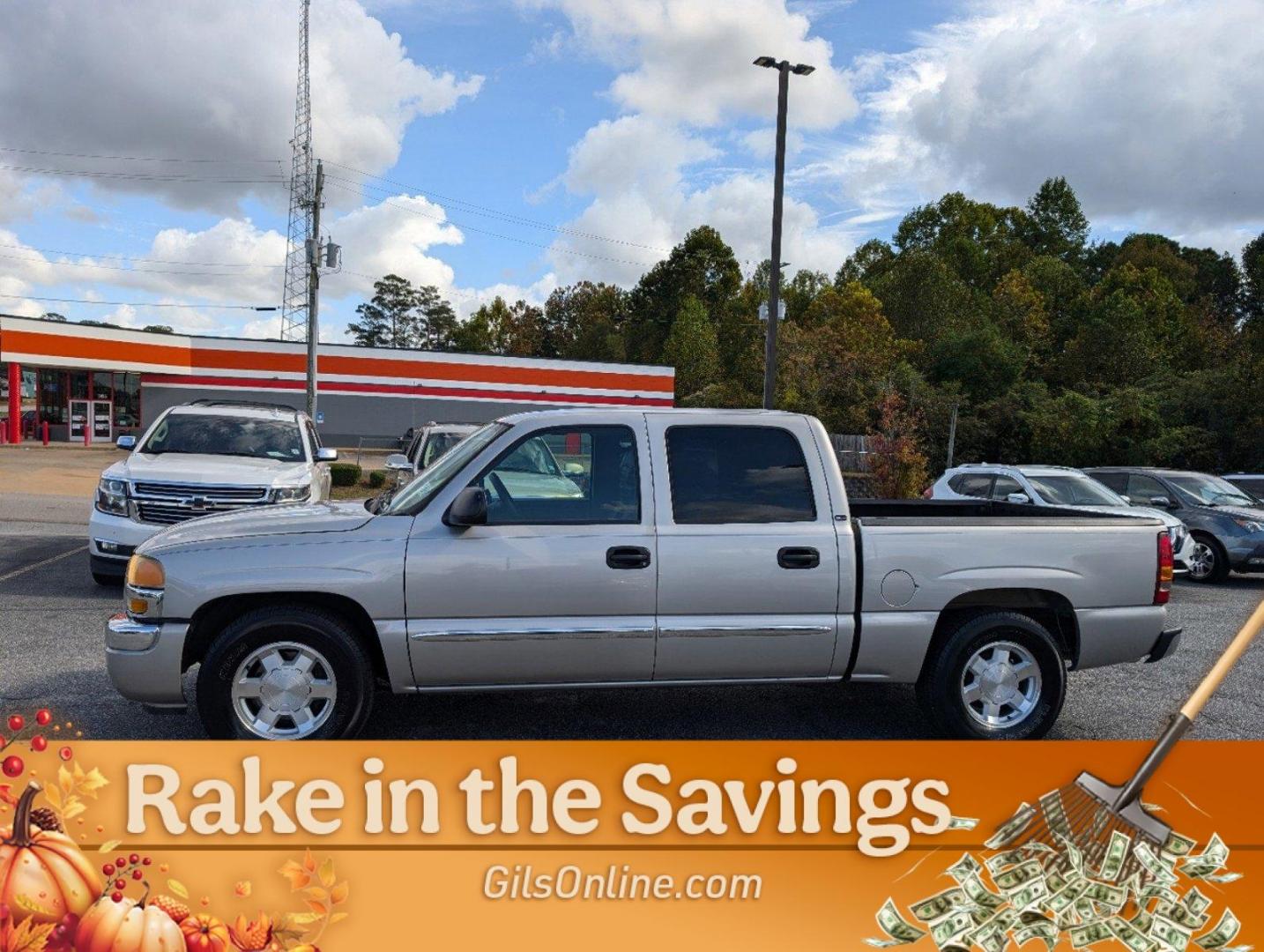 2005 Silver Birch Metallic /Dark Pewter GMC Sierra 1500 SLE (2GTEC13T651) with an Gas V8 5.3L/325 engine, 4-Speed Automatic w/OD transmission, located at 804 22nd Ave, Phenix City, AL, 36870, (334) 297-1860, 32.484749, -85.024475 - 2005 GMC Sierra 1500 SLE - Photo#28