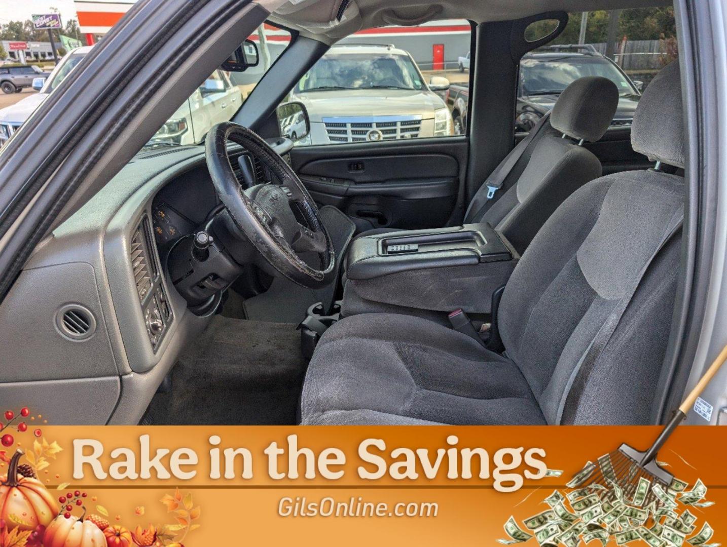 2005 Silver Birch Metallic /Dark Pewter GMC Sierra 1500 SLE (2GTEC13T651) with an Gas V8 5.3L/325 engine, 4-Speed Automatic w/OD transmission, located at 804 22nd Ave, Phenix City, AL, 36870, (334) 297-1860, 32.484749, -85.024475 - 2005 GMC Sierra 1500 SLE - Photo#38