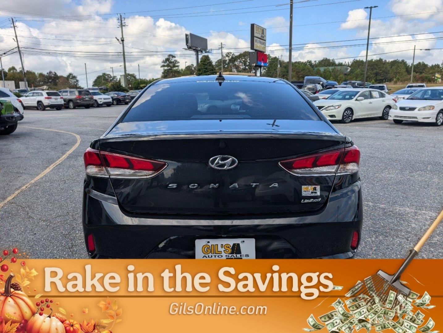 2018 Phantom Black /Gray Hyundai Sonata Limited (5NPE34AF8JH) with an Regular Unleaded I-4 2.4 L/144 engine, 6-Speed Automatic w/OD transmission, located at 5115 14th Ave., Columbus, GA, 31904, (706) 323-0345, 32.511494, -84.971046 - 2018 Hyundai Sonata Limited - Photo#26