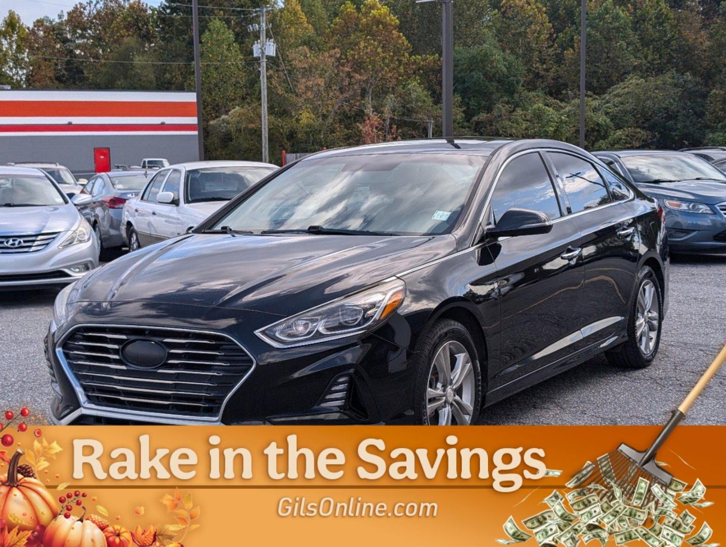 2018 Phantom Black /Gray Hyundai Sonata Limited (5NPE34AF8JH) with an Regular Unleaded I-4 2.4 L/144 engine, 6-Speed Automatic w/OD transmission, located at 5115 14th Ave., Columbus, GA, 31904, (706) 323-0345, 32.511494, -84.971046 - 2018 Hyundai Sonata Limited - Photo#4