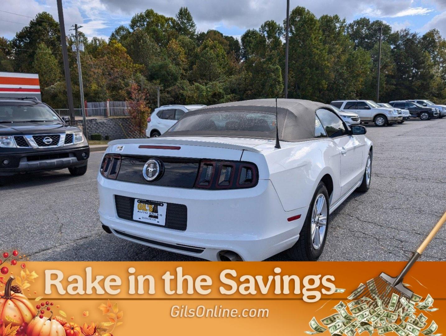 2014 White Ford Mustang V6 (1ZVBP8EM3E5) with an Regular Unleaded V-6 3.7 L/228 engine, located at 1430 Gateway Drive, Opelika, AL, 36801, (334) 239-0944, 32.637871, -85.409790 - 2014 Ford Mustang V6 - Photo#19