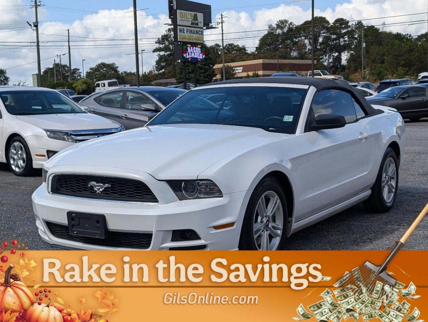 2014 White Ford Mustang V6 (1ZVBP8EM3E5) with an Regular Unleaded V-6 3.7 L/228 engine, located at 1430 Gateway Drive, Opelika, AL, 36801, (334) 239-0944, 32.637871, -85.409790 - 2014 Ford Mustang V6 - Photo#4