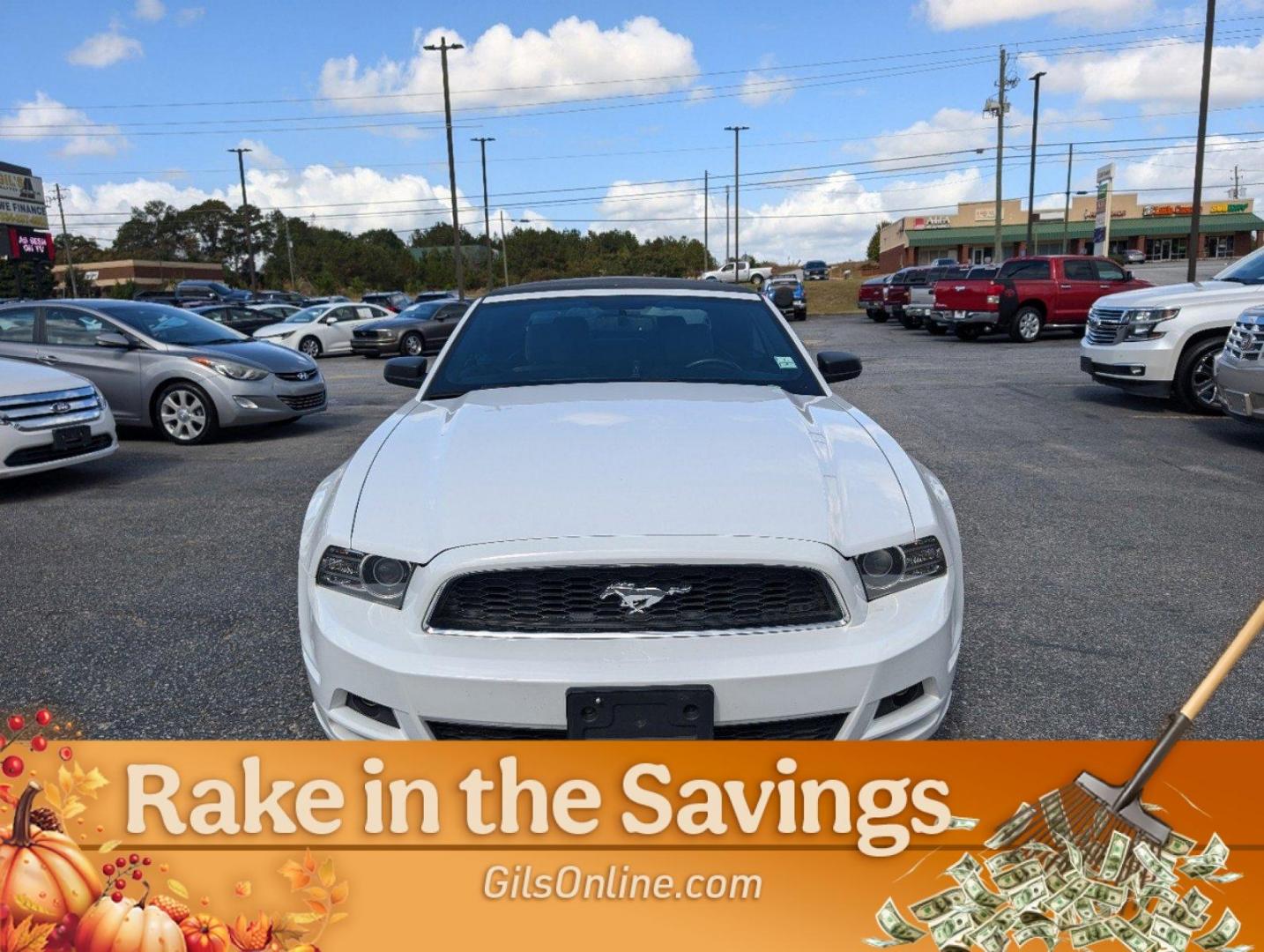 2014 White Ford Mustang V6 (1ZVBP8EM3E5) with an Regular Unleaded V-6 3.7 L/228 engine, located at 1430 Gateway Drive, Opelika, AL, 36801, (334) 239-0944, 32.637871, -85.409790 - 2014 Ford Mustang V6 - Photo#6