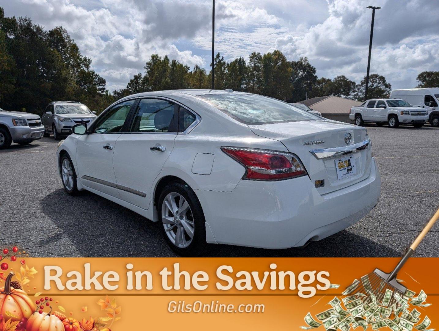 2015 Solid White /Beige Nissan Altima 2.5 SV (1N4AL3AP6FC) with an Regular Unleaded I-4 2.5 L/152 engine, 1-Speed CVT w/OD transmission, located at 521 Old Farm Lane Rd, Prattville, AL, 36066, (334) 325-1505, 32.482460, -86.416367 - 2015 Nissan Altima 2.5 SV - Photo#27