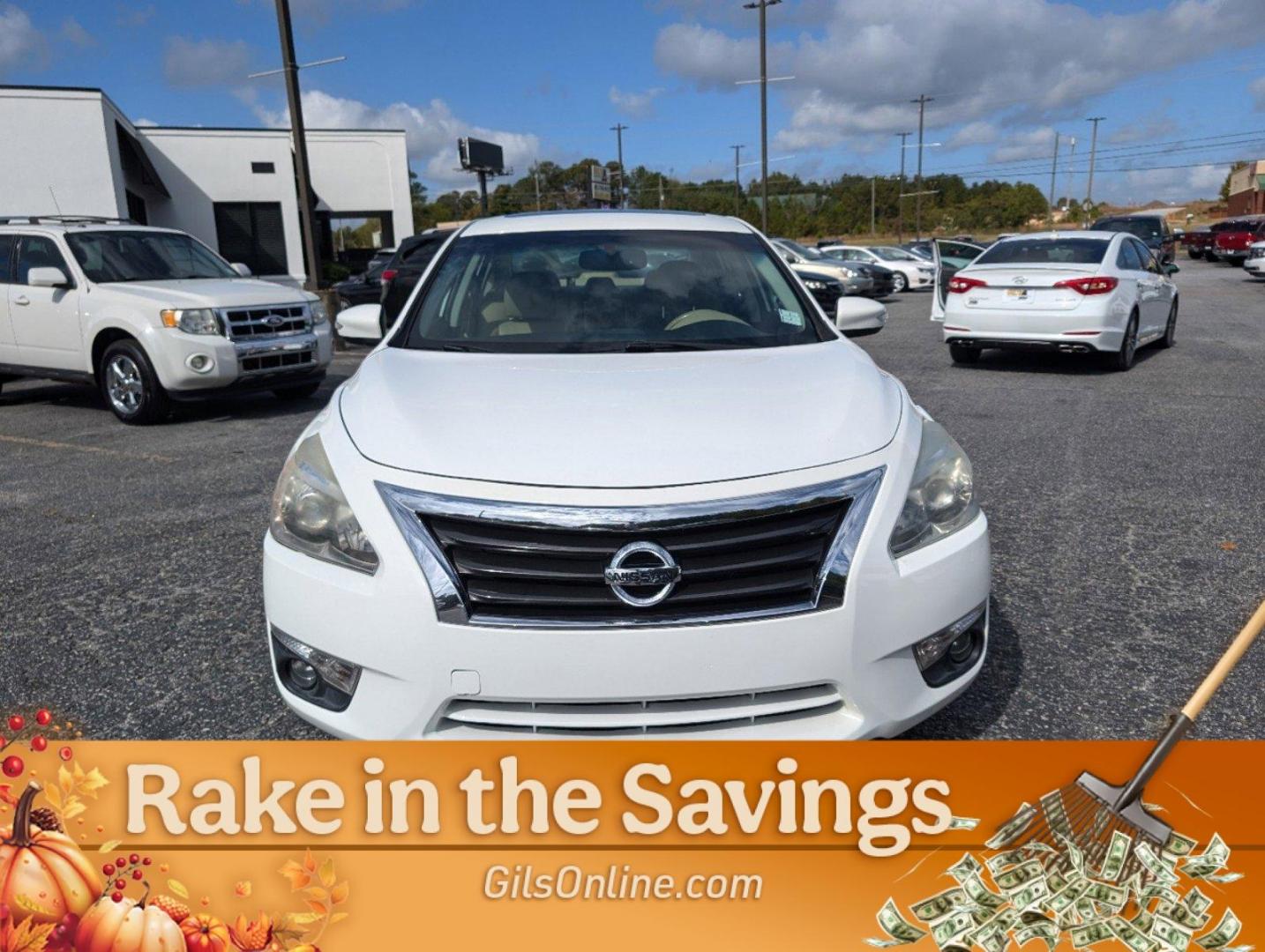 2015 Solid White /Beige Nissan Altima 2.5 SV (1N4AL3AP6FC) with an Regular Unleaded I-4 2.5 L/152 engine, 1-Speed CVT w/OD transmission, located at 521 Old Farm Lane Rd, Prattville, AL, 36066, (334) 325-1505, 32.482460, -86.416367 - 2015 Nissan Altima 2.5 SV - Photo#7