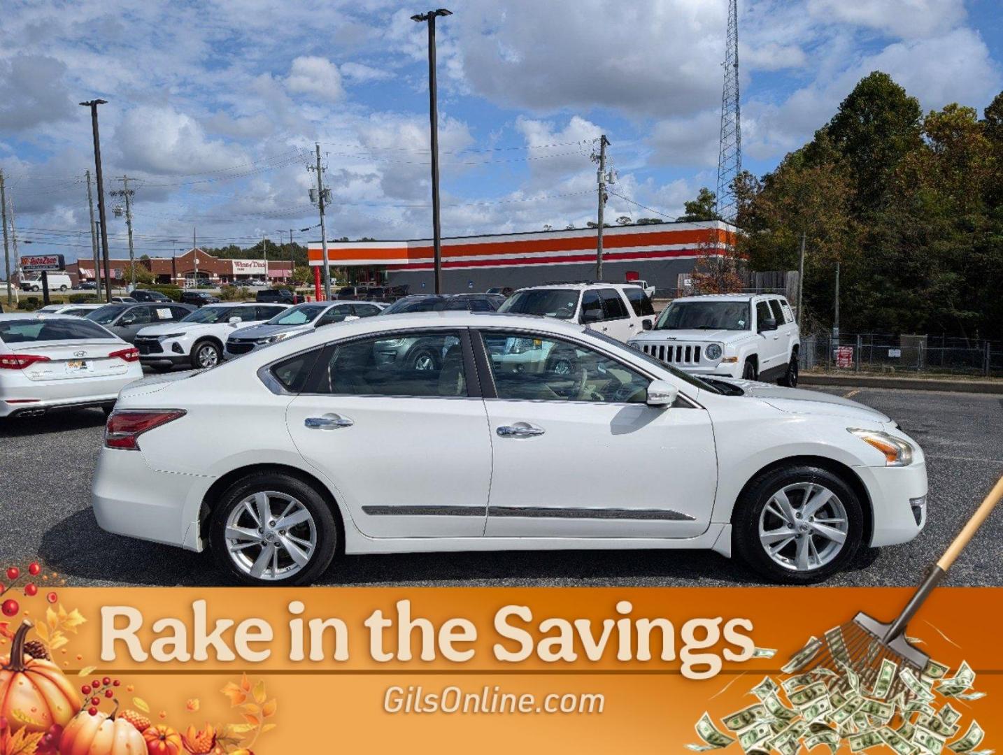 2015 Solid White /Beige Nissan Altima 2.5 SV (1N4AL3AP6FC) with an Regular Unleaded I-4 2.5 L/152 engine, 1-Speed CVT w/OD transmission, located at 521 Old Farm Lane Rd, Prattville, AL, 36066, (334) 325-1505, 32.482460, -86.416367 - 2015 Nissan Altima 2.5 SV - Photo#15