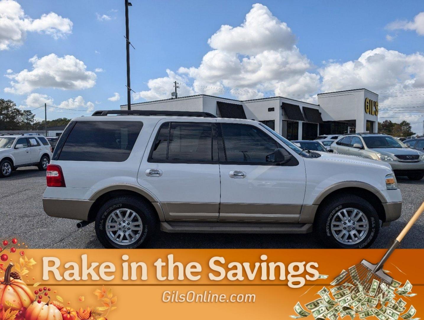 2012 White Ford Expedition XLT (1FMJU1H58CE) with an Gas/Ethanol V8 5.4L/330 engine, 6-Speed Automatic transmission, located at 521 Old Farm Lane Rd, Prattville, AL, 36066, (334) 325-1505, 32.482460, -86.416367 - 2012 Ford Expedition XLT - Photo#13