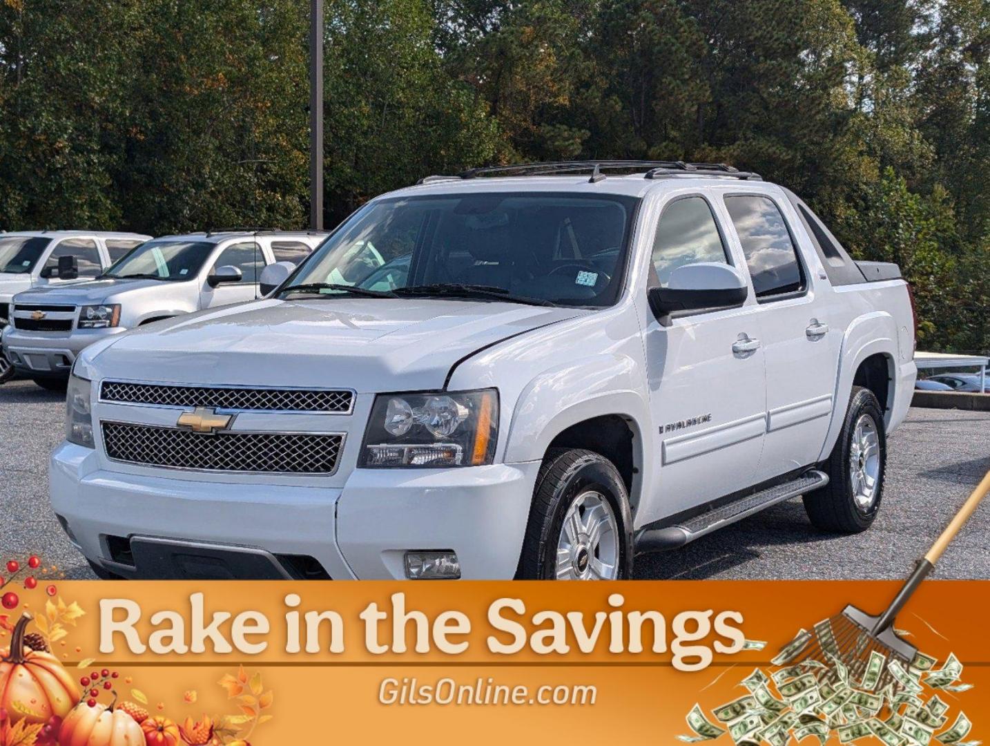 2009 Summit White /Ebony Chevrolet Avalanche LT w/2LT (3GNFK22039G) with an Gas/Ethanol V8 5.3L/325 engine, 6-Speed Automatic w/OD transmission, located at 5115 14th Ave., Columbus, GA, 31904, (706) 323-0345, 32.511494, -84.971046 - 2009 Chevrolet Avalanche LT w/2LT - Photo#4