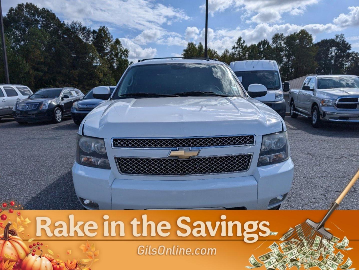 2009 Summit White /Ebony Chevrolet Avalanche LT w/2LT (3GNFK22039G) with an Gas/Ethanol V8 5.3L/325 engine, 6-Speed Automatic w/OD transmission, located at 5115 14th Ave., Columbus, GA, 31904, (706) 323-0345, 32.511494, -84.971046 - 2009 Chevrolet Avalanche LT w/2LT - Photo#5