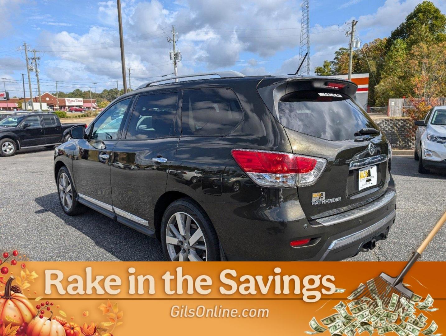 2015 Midnight Jade /Charcoal Nissan Pathfinder Platinum (5N1AR2MN6FC) with an Regular Unleaded V-6 3.5 L/213 engine, 1-Speed CVT w/OD transmission, located at 5115 14th Ave., Columbus, GA, 31904, (706) 323-0345, 32.511494, -84.971046 - 2015 Nissan Pathfinder Platinum - Photo#27