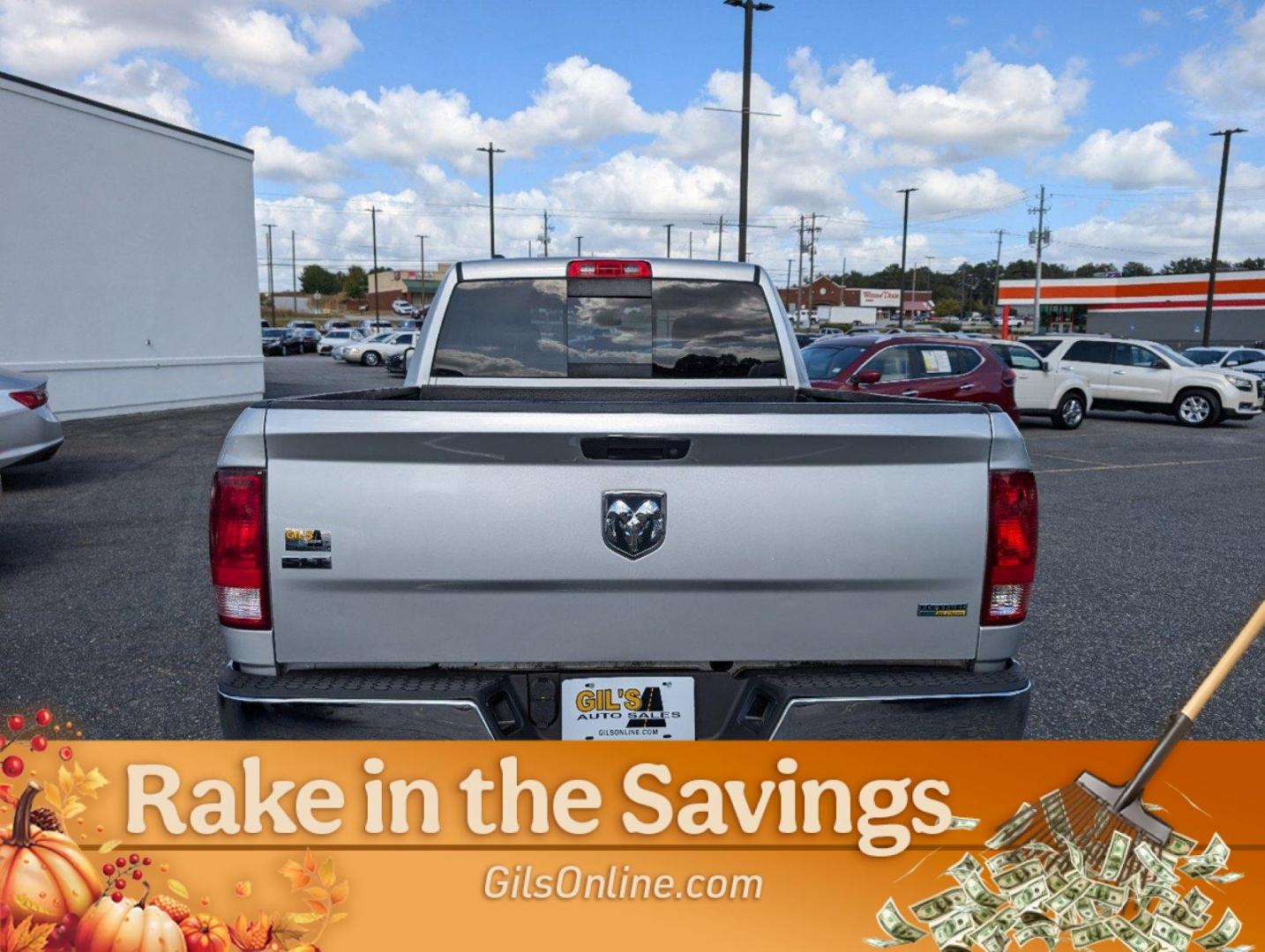 2017 Bright Silver Metallic Clearcoat /Diesel Gray/Black Ram 1500 SLT (1C6RR6GG9HS) with an Regular Unleaded V-6 3.6 L/220 engine, 8-Speed Automatic w/OD transmission, located at 521 Old Farm Lane Rd, Prattville, AL, 36066, (334) 325-1505, 32.482460, -86.416367 - 2017 Ram 1500 SLT - Photo#22