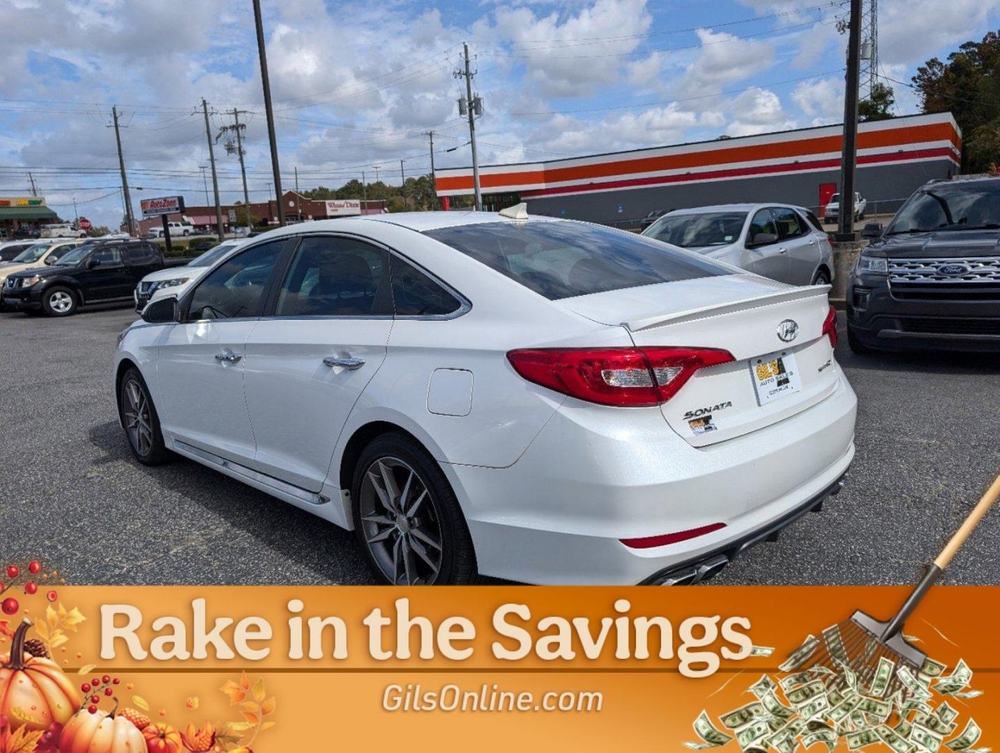 2015 Quartz White Pearl /Black Hyundai Sonata 2.0T Sport (5NPE34AB5FH) with an Intercooled Turbo Regular Unleaded I-4 2.0 L/122 engine, 6-Speed Automatic w/OD transmission, located at 3959 U.S. 80 W, Phenix City, AL, 36870, (334) 297-4885, 32.469296, -85.135185 - 2015 Hyundai Sonata 2.0T Sport - Photo#13