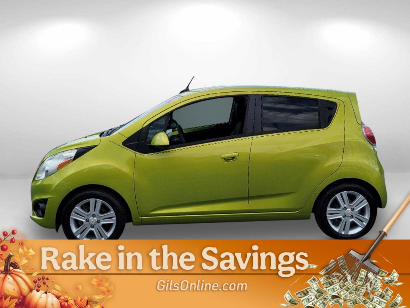 2013 Jalapeno /Green w/Green trim Chevrolet Spark LT (KL8CD6S96DC) with an Gas I4 1.2L/73 engine, 4-Speed Automatic transmission, located at 7000 Northlake Connector, Columbus, GA, 31904, (706) 987-8085, 32.524975, -84.978134 - 2013 Chevrolet Spark LT - Photo#14