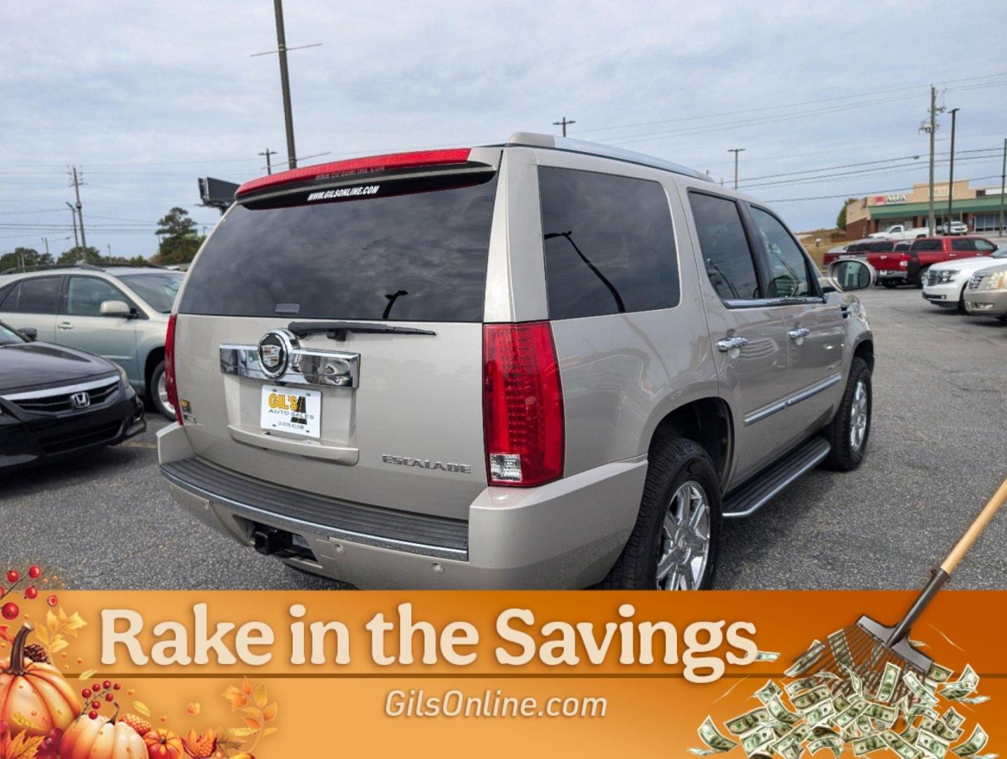 2009 /Ebony/Ebony Cadillac Escalade (1GYFC132X9R) with an Gas V8 6.2L/376 engine, 6-Speed HD Automatic w/OD transmission, located at 1430 Gateway Drive, Opelika, AL, 36801, (334) 239-0944, 32.637871, -85.409790 - 2009 Cadillac Escalade - Photo#13