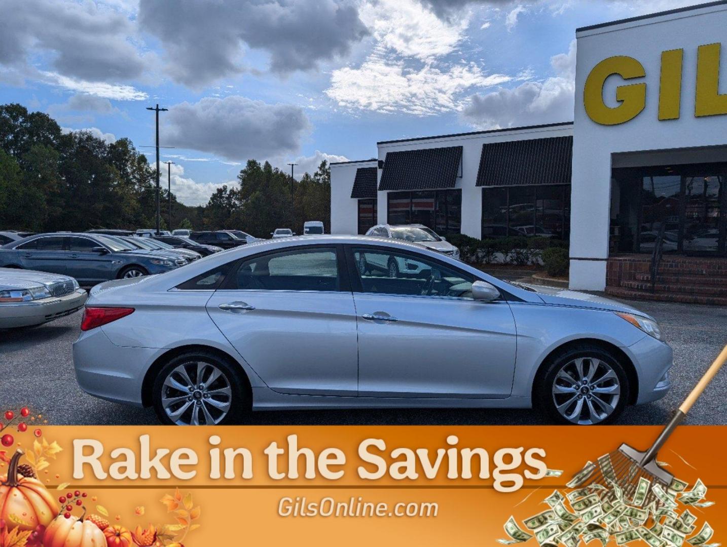 2012 /Gray Hyundai Sonata 2.4L SE (5NPEC4AC5CH) with an Gas I4 2.4L/144 engine, 6-Speed Automatic w/manual shift transmission, located at 3959 U.S. 80 W, Phenix City, AL, 36870, (334) 297-4885, 32.469296, -85.135185 - 2012 Hyundai Sonata 2.4L SE - Photo#11