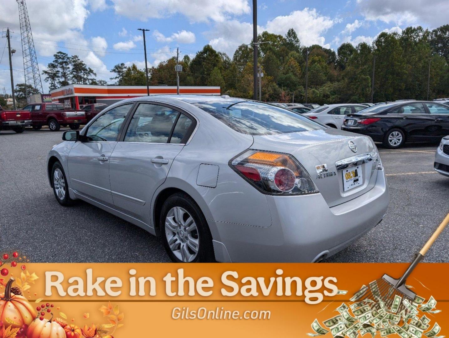 2012 /Charcoal Nissan Altima 2.5 SL (1N4AL2AP3CN) with an Gas I4 2.5L/ engine, 1-Speed Continuously Variable Ratio transmission, located at 3959 U.S. 80 W, Phenix City, AL, 36870, (334) 297-4885, 32.469296, -85.135185 - 2012 Nissan Altima 2.5 SL - Photo#19