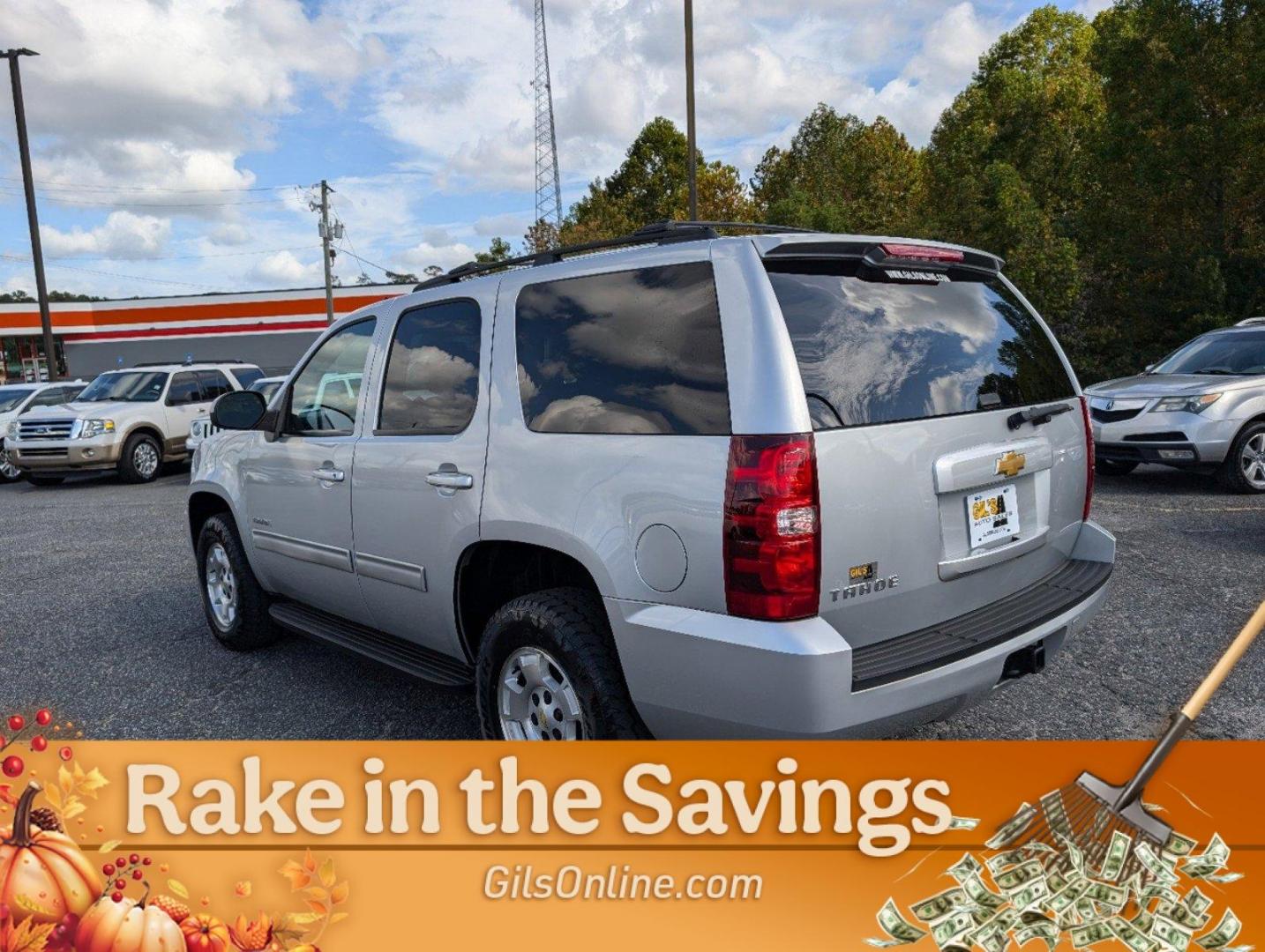 2013 /Ebony Chevrolet Tahoe LS (1GNSKAE08DR) with an Gas/Ethanol V8 5.3L/323 engine, 6-Speed Automatic transmission, located at 3959 U.S. 80 W, Phenix City, AL, 36870, (334) 297-4885, 32.469296, -85.135185 - 2013 Chevrolet Tahoe LS - Photo#19