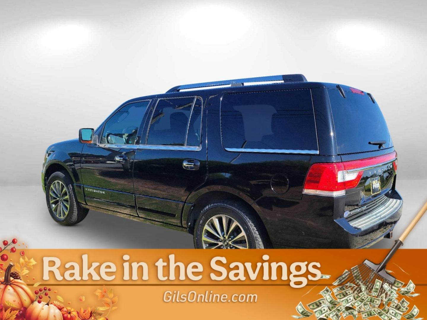 2016 Black Lincoln Navigator Select (5LMJJ2HT8GE) with an Twin Turbo Premium Unleaded V-6 3.5 L/213 engine, 6-Speed Automatic w/OD transmission, located at 804 22nd Ave, Phenix City, AL, 36870, (334) 297-1860, 32.484749, -85.024475 - 2016 Lincoln Navigator Select - Photo#6