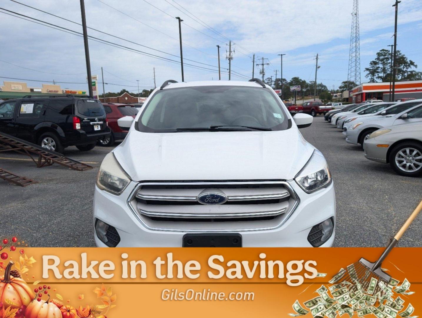 2018 Ford Escape SE (1FMCU9GD0JU) with an Intercooled Turbo Regular Unleaded I-4 1.5 L/91 engine, 6-Speed Automatic w/OD transmission, located at 521 Old Farm Lane Rd, Prattville, AL, 36066, (334) 325-1505, 32.482460, -86.416367 - 2018 Ford Escape SE - Photo#3