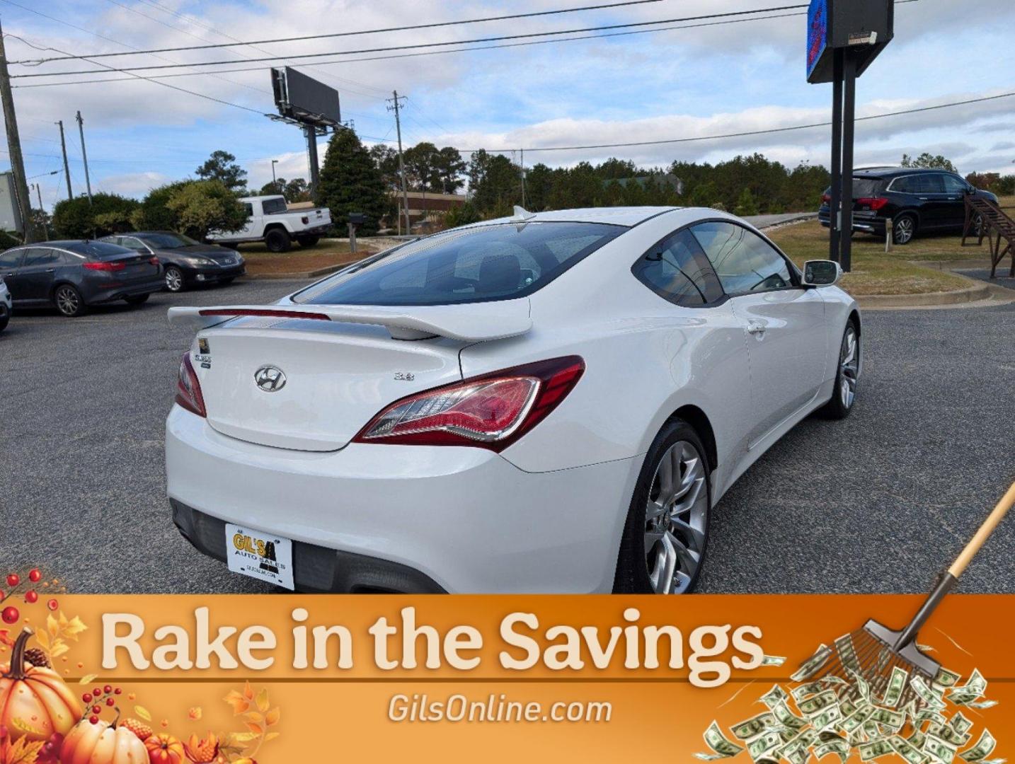 2013 /Black Hyundai Genesis Coupe 3.8 Track (KMHHU6KJ1DU) with an Gas V6 3.8L/231 engine, 8-Speed Automatic w/manual shift transmission, located at 3959 U.S. 80 W, Phenix City, AL, 36870, (334) 297-4885, 32.469296, -85.135185 - 2013 Hyundai Genesis Coupe 3.8 Track - Photo#10