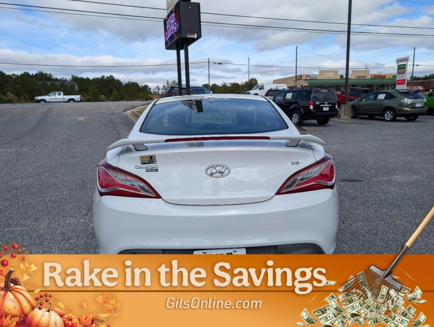 2013 /Black Hyundai Genesis Coupe 3.8 Track (KMHHU6KJ1DU) with an Gas V6 3.8L/231 engine, 8-Speed Automatic w/manual shift transmission, located at 3959 U.S. 80 W, Phenix City, AL, 36870, (334) 297-4885, 32.469296, -85.135185 - 2013 Hyundai Genesis Coupe 3.8 Track - Photo#12