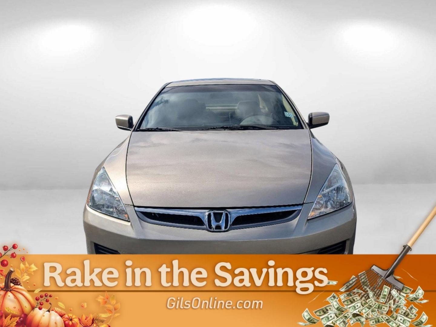 2007 Honda Accord Sdn EX-L (1HGCM56827A) with an Gas I4 2.4L/144 engine, 5-Speed Automatic w/OD transmission, located at 1430 Gateway Drive, Opelika, AL, 36801, (334) 239-0944, 32.637871, -85.409790 - 2007 Honda Accord Sdn EX-L - Photo#3