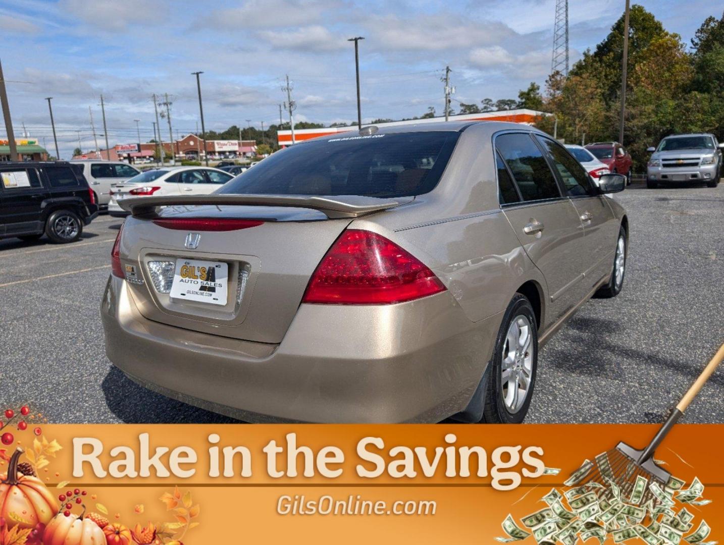 2007 Honda Accord Sdn EX-L (1HGCM56827A) with an Gas I4 2.4L/144 engine, 5-Speed Automatic w/OD transmission, located at 3959 U.S. 80 W, Phenix City, AL, 36870, (334) 297-4885, 32.469296, -85.135185 - 2007 Honda Accord Sdn EX-L - Photo#8