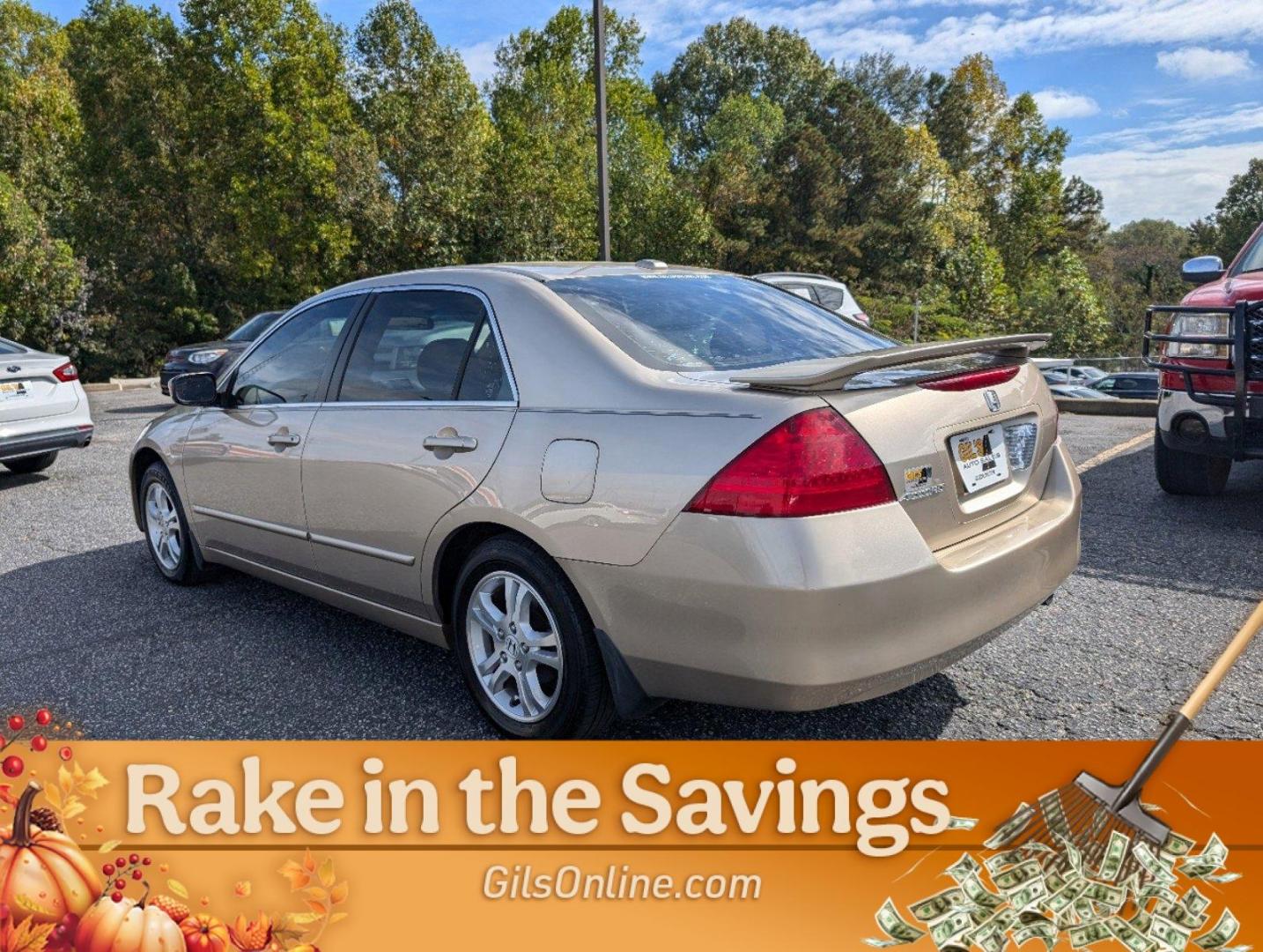 2007 Honda Accord Sdn EX-L (1HGCM56827A) with an Gas I4 2.4L/144 engine, 5-Speed Automatic w/OD transmission, located at 3959 U.S. 80 W, Phenix City, AL, 36870, (334) 297-4885, 32.469296, -85.135185 - 2007 Honda Accord Sdn EX-L - Photo#12