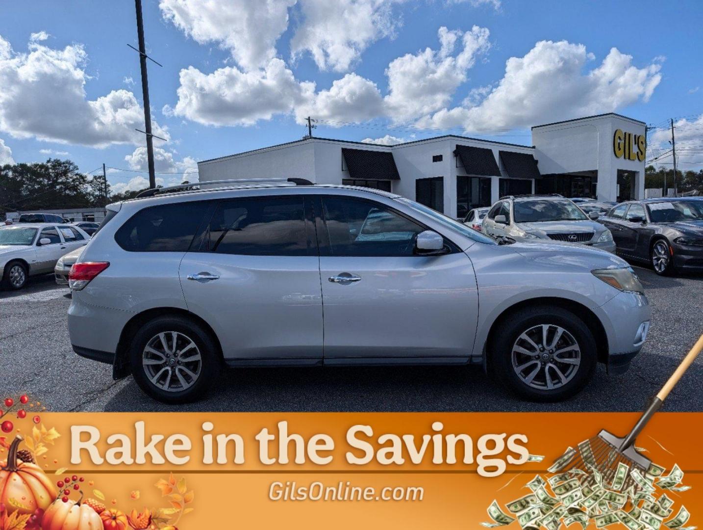 2014 /Charcoal Nissan Pathfinder S (5N1AR2MN4EC) with an Regular Unleaded V-6 3.5 L/213 engine, 1-Speed CVT w/OD transmission, located at 3959 U.S. 80 W, Phenix City, AL, 36870, (334) 297-4885, 32.469296, -85.135185 - 2014 Nissan Pathfinder S - Photo#7