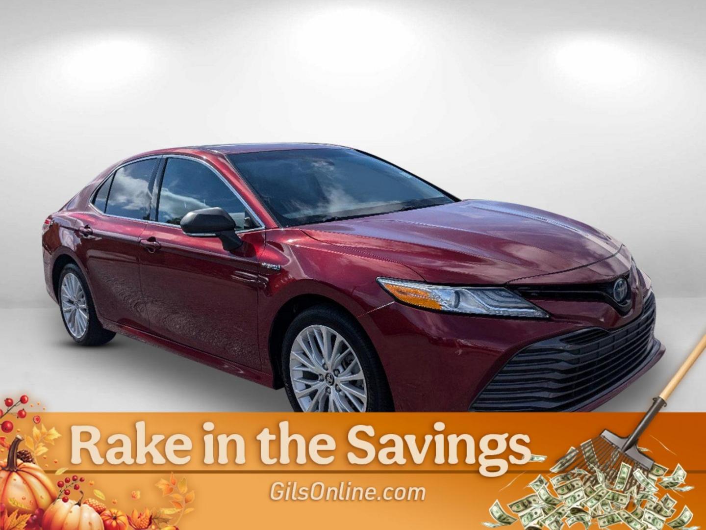 2019 Toyota Camry Hybrid XLE (4T1B21HK7KU) with an Gas/Electric I-4 2.5 L/152 engine, 1-Speed CVT w/OD transmission, located at 3959 U.S. 80 W, Phenix City, AL, 36870, (334) 297-4885, 32.469296, -85.135185 - 2019 Toyota Camry Hybrid XLE - Photo#4