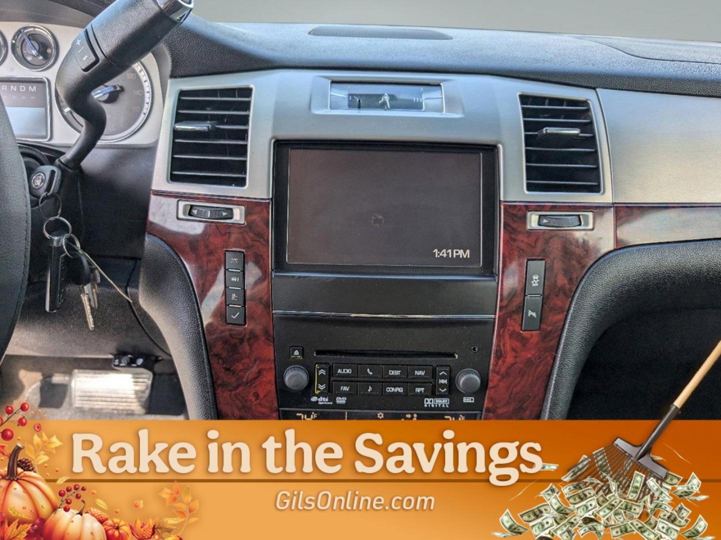 2013 /Ebony w/Ebony Accents Cadillac Escalade Luxury (1GYS3BEF2DR) with an Gas/Ethanol V8 6.2L/376 engine, 6-Speed Automatic w/Manual Shift transmission, located at 3959 U.S. 80 W, Phenix City, AL, 36870, (334) 297-4885, 32.469296, -85.135185 - 2013 Cadillac Escalade Luxury - Photo#24