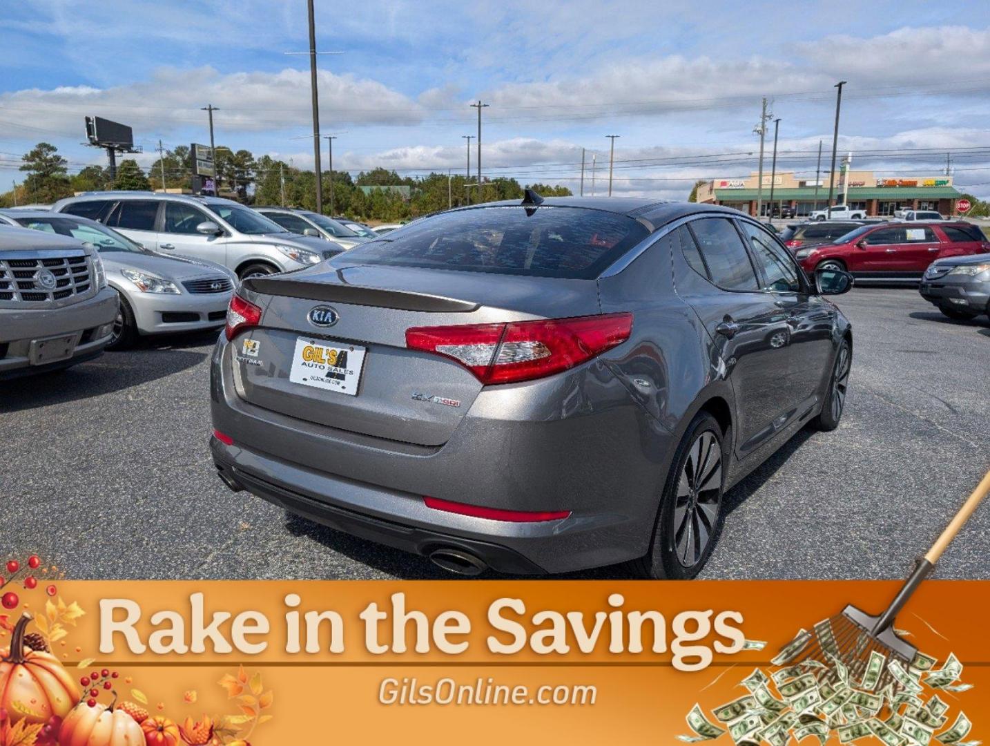 2012 /White Kia Optima SX (5XXGR4A67CG) with an Turbocharged Gas I4 2.0L/122 engine, 6-Speed Automatic w/manual shift transmission, located at 3959 U.S. 80 W, Phenix City, AL, 36870, (334) 297-4885, 32.469296, -85.135185 - 2012 Kia Optima SX - Photo#8