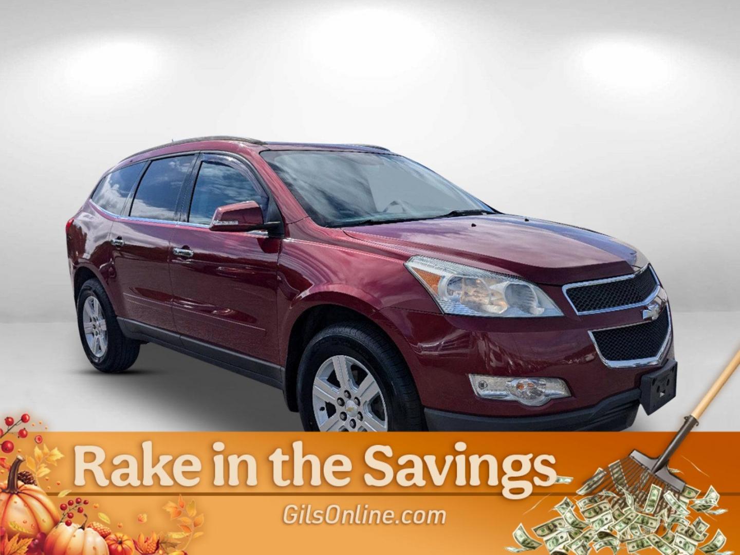 2011 /Lt Gray/Dk Gray Chevrolet Traverse LT w/2LT (1GNKRJED4BJ) with an Gas V6 3.6L/220 engine, 6-Speed Automatic transmission, located at 804 22nd Ave, Phenix City, AL, 36870, (334) 297-1860, 32.484749, -85.024475 - 2011 Chevrolet Traverse LT w/2LT - Photo#2