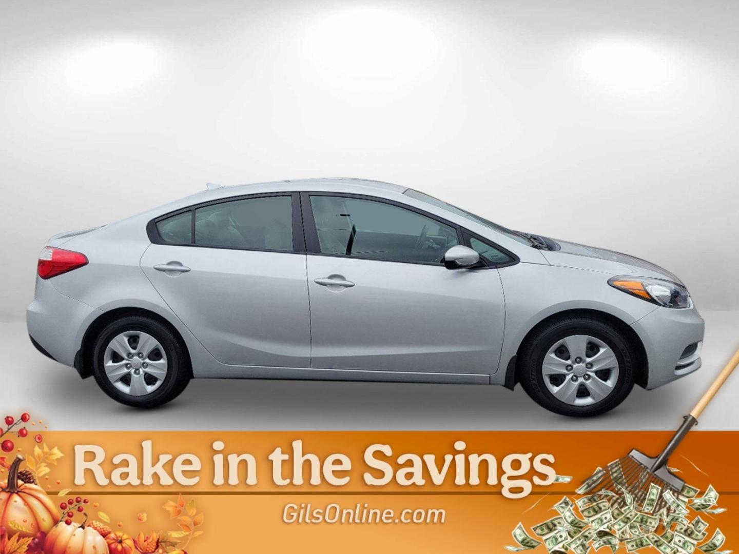 2016 Silky Silver /Gray Kia Forte LX (KNAFK4A65G5) with an Regular Unleaded I-4 1.8 L/110 engine, 6-Speed Automatic w/OD transmission, located at 3959 U.S. 80 W, Phenix City, AL, 36870, (334) 297-4885, 32.469296, -85.135185 - 2016 Kia Forte LX - Photo#3